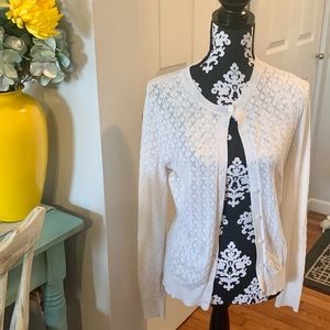 LOFT Womens M Patterned Cardigan Ivory Long Sleeve Round Neck Button Up.